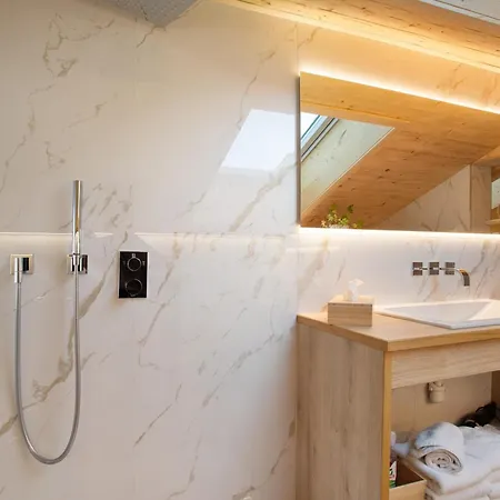 Daire Haus Alpenveilchen - 4 *
